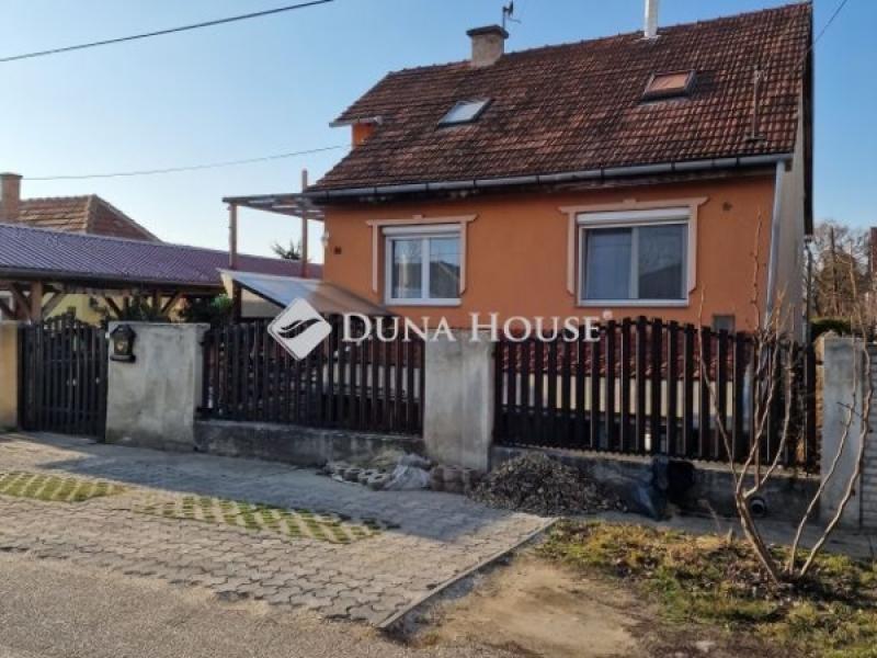 Eladó családi ház Tárnok