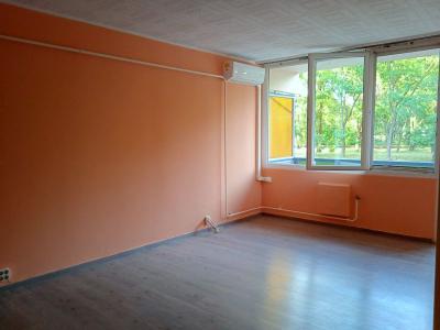Eladó lakás Székesfehérvár