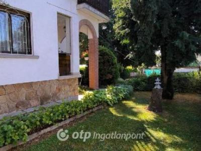 Eladó családi ház Budapest