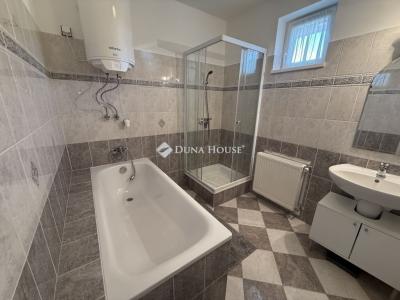 Eladó családi ház Pécs