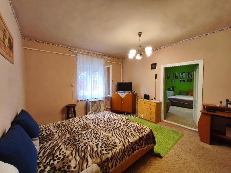 Eladó családi ház Csongrád