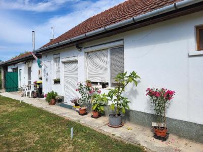 Eladó családi ház Enying