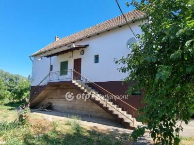 Eladó nyaraló Tiszacsege