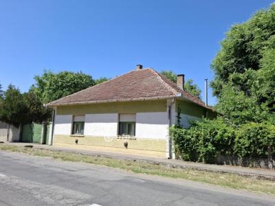 Eladó ikerház Biharkeresztes