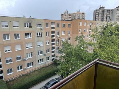Eladó lakás Százhalombatta
