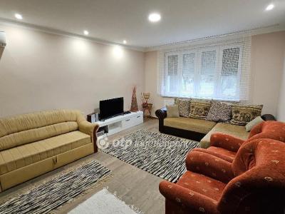 Eladó lakás Kisköre