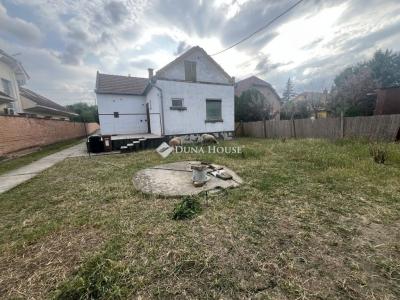 Eladó családi ház Szeged