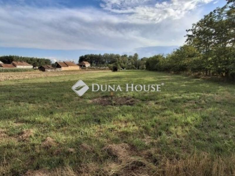 Eladó lakóövezeti telek Bodonhely