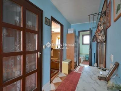 Eladó családi ház Érd