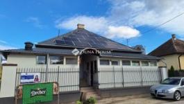 Eladó utcai bejáratú üzlethelység Mende