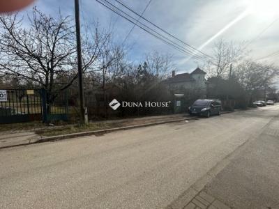 Eladó üdülőövezeti telek Budapest