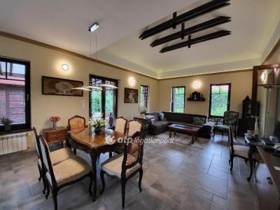 Eladó családi ház Zamárdi