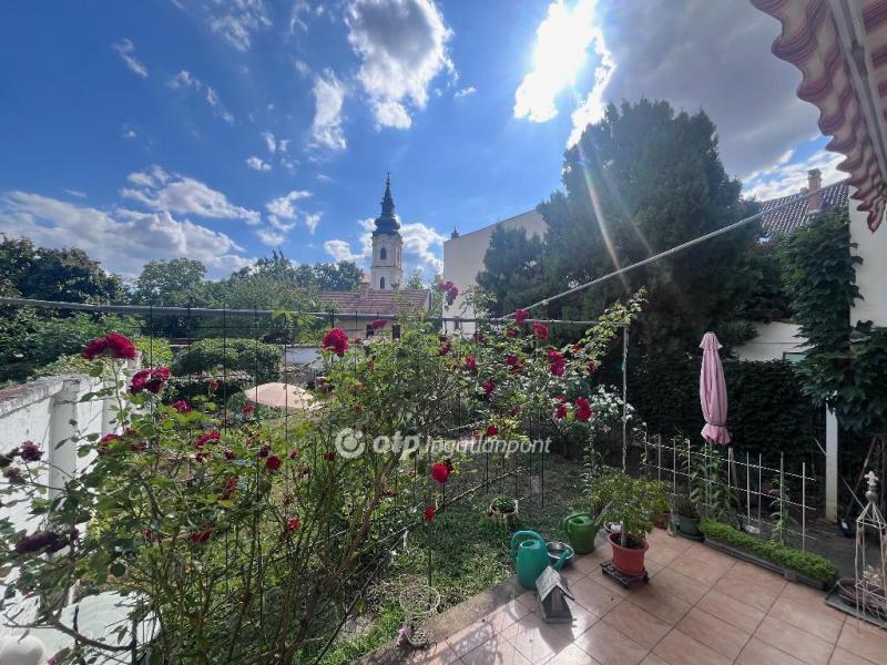 Eladó családi ház Szeged