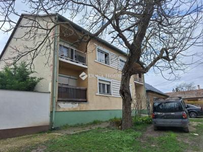 Eladó lakás Bicske