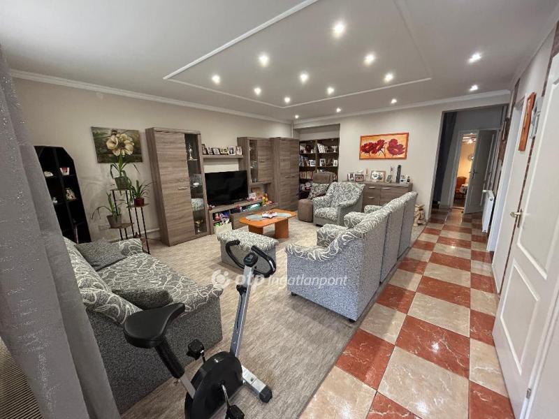 Eladó családi ház Debrecen