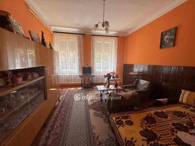 Eladó házrész Debrecen