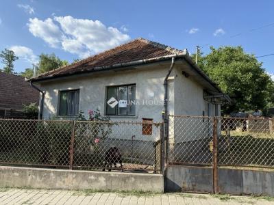 Eladó családi ház Mende