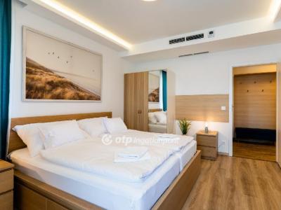 Eladó lakás Balatonkenese