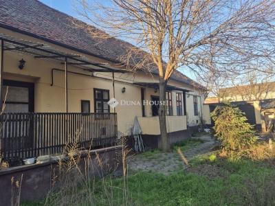 Eladó családi ház Debrecen