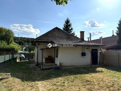 Eladó családi ház Mende