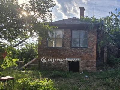Eladó családi ház Debrecen