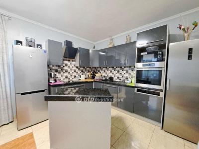 Eladó családi ház Nyírpazony