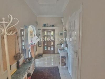 Eladó családi ház Budapest