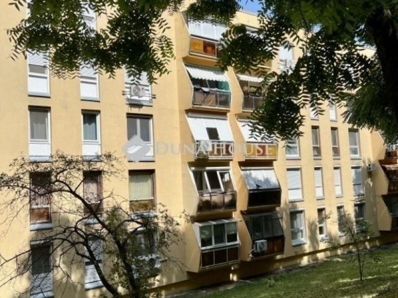 Eladó lakás Pécs