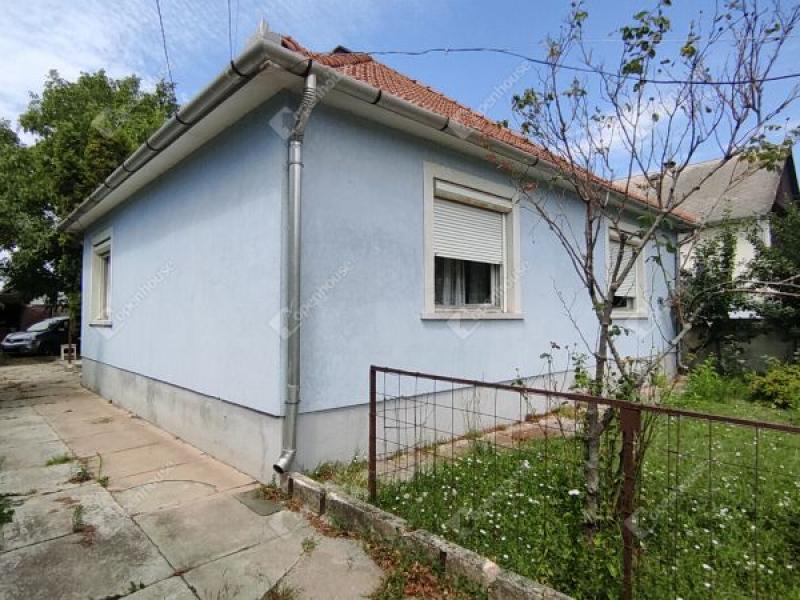 Eladó családi ház Veszprém