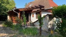 Eladó családi ház Csongrád