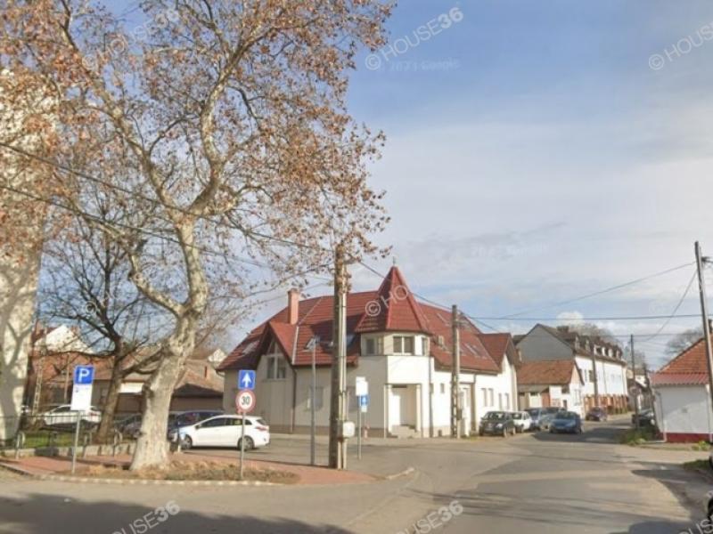 Eladó házrész Kecskemét