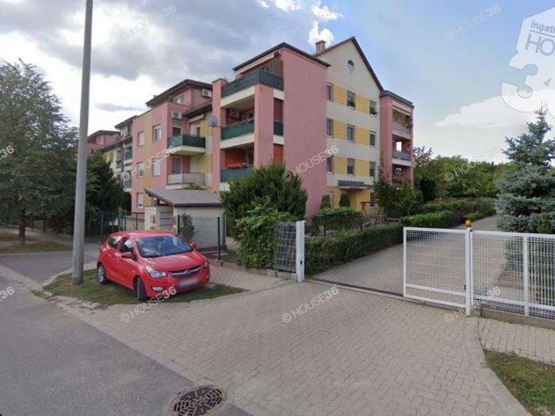Eladó lakás Kecskemét