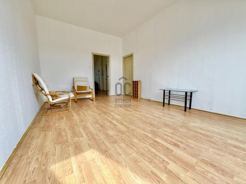 Eladó lakás Vecsés