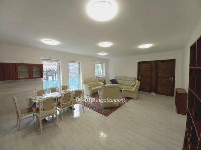 Eladó nyaraló Balatonmáriafürdő