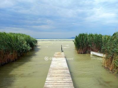 Eladó nyaraló Balatonmáriafürdő