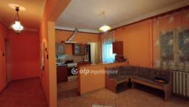 Eladó tanya Jászberény