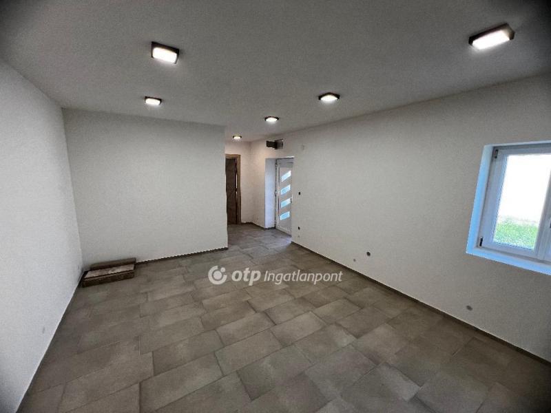 Eladó családi ház Mezőkövesd