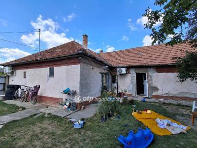 Eladó családi ház Gyula