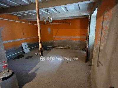 Eladó családi ház Jászberény