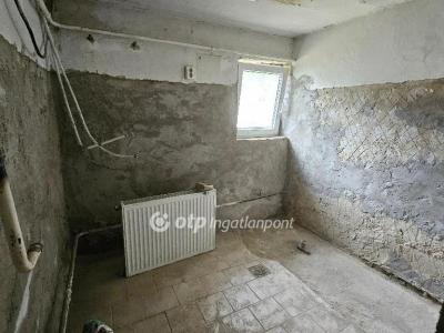 Eladó családi ház Jászberény