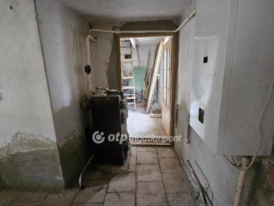 Eladó családi ház Jászberény