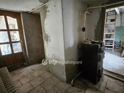 Eladó családi ház Jászberény