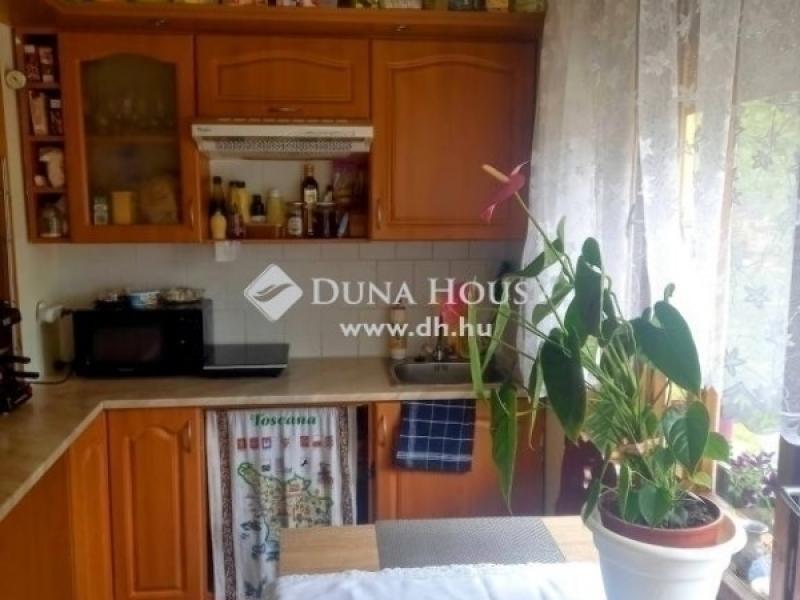 Eladó családi ház Budapest