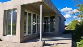 Eladó családi ház Vác