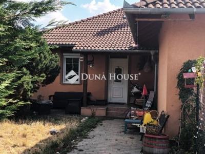 Eladó családi ház Dunakeszi