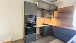 Eladó családi ház Lippó