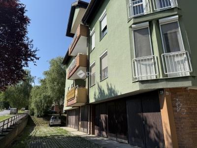 Eladó lakás Pécs