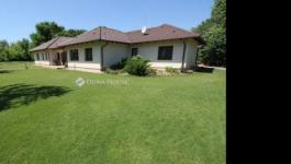 Eladó családi ház Kecskemét