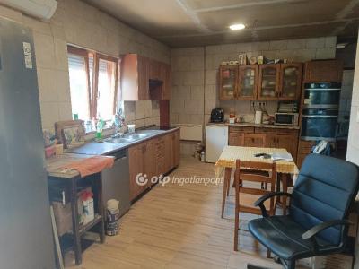 Eladó családi ház Kiskunlacháza