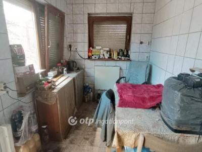 Eladó családi ház Kiskunlacháza